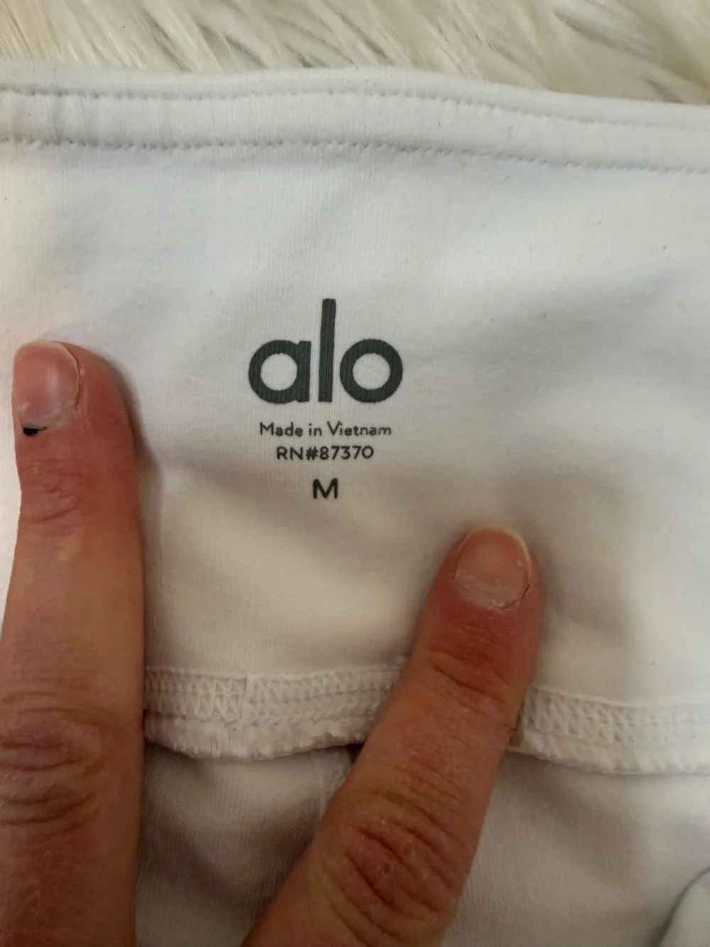 ALO Yoga White Coast High-Waist Mesh Leggings - Size Medium